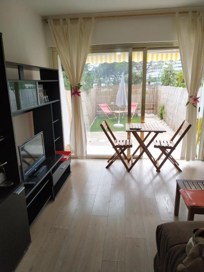 Studio Rez De Jardin Marina Baie Des Anges Вильнёв-Лубе Экстерьер фото